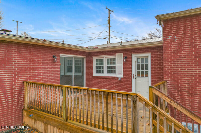 460 Ash Street Morristown, TN 37813 - Photo 6 of 30 Deck