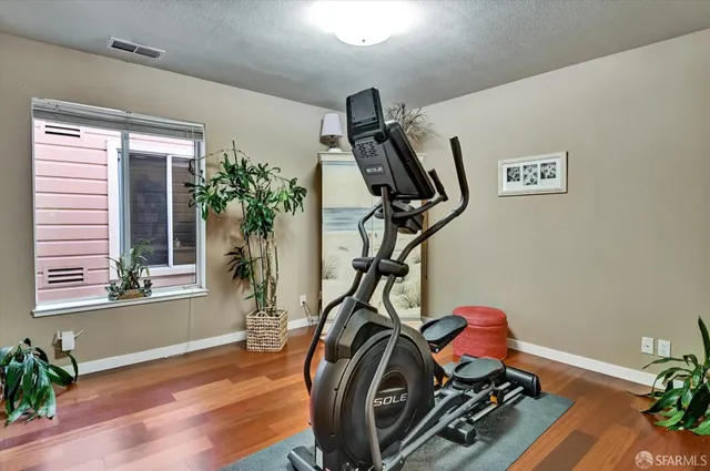 $879,000 | 1678 Wallace Avenue, San Francisco, CA 94124