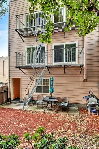 $879,000 | 1678 Wallace Avenue, San Francisco, CA 94124