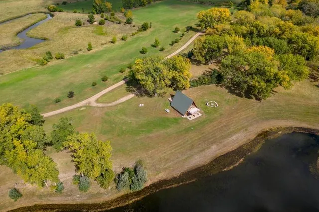 $1,400,000 | 1323 230th Avenue, Fairmont, MN 56031