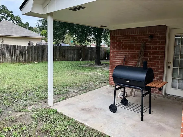 $1,795 | 1111 Hardwood Lane, College Station, TX 77840