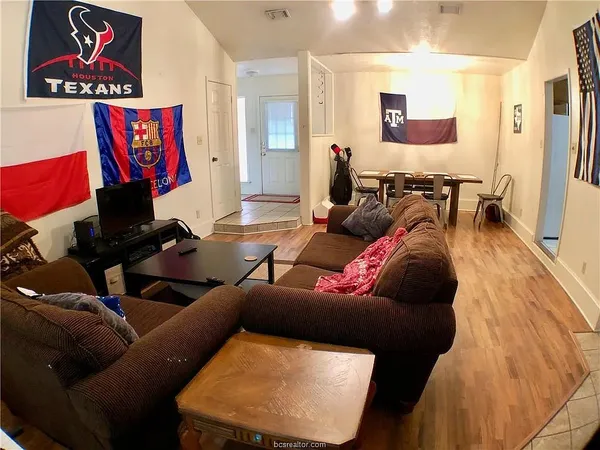 $1,795 | 1111 Hardwood Lane, College Station, TX 77840