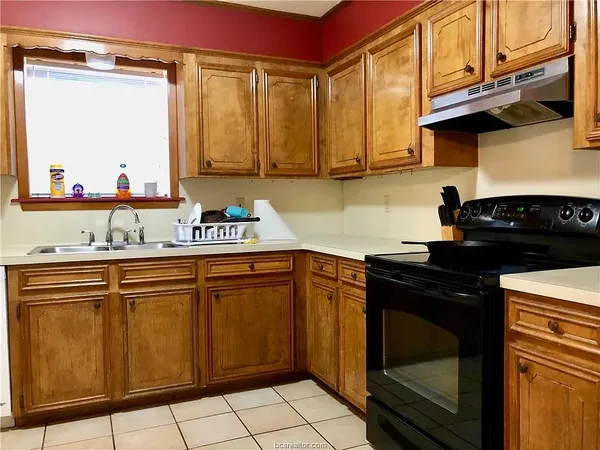 $1,795 | 1111 Hardwood Lane, College Station, TX 77840