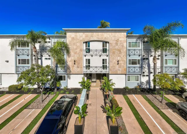 $599,900 | 1030 Robinson Avenue, Unit 111, San Diego, CA 92103