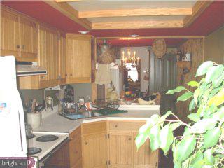 1339 Locust Street Reading, PA 19604 - Photo 2 of 6 Gallery Image 2