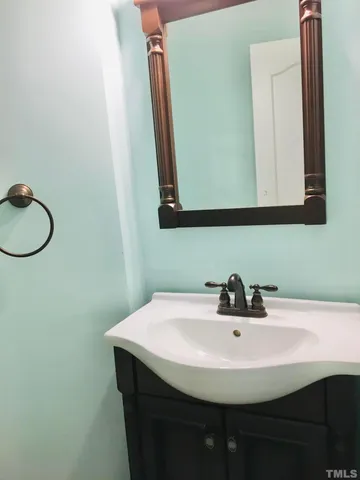 $2,300 | 206 Caristonia Way, Apex, NC 27502