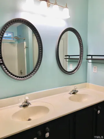 $2,300 | 206 Caristonia Way, Apex, NC 27502