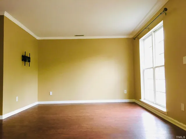 $2,300 | 206 Caristonia Way, Apex, NC 27502