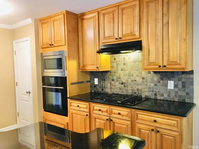 $2,300 | 206 Caristonia Way, Apex, NC 27502