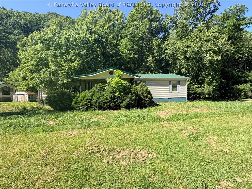 5993 North Fork Road Chapmanville, WV 25508 - Photo 2 of 20 Gallery Image 2
