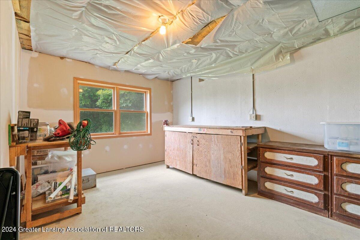 953 Barry Road Haslett, MI 48840 - Photo 52 of 65 62-Media Jett - 43