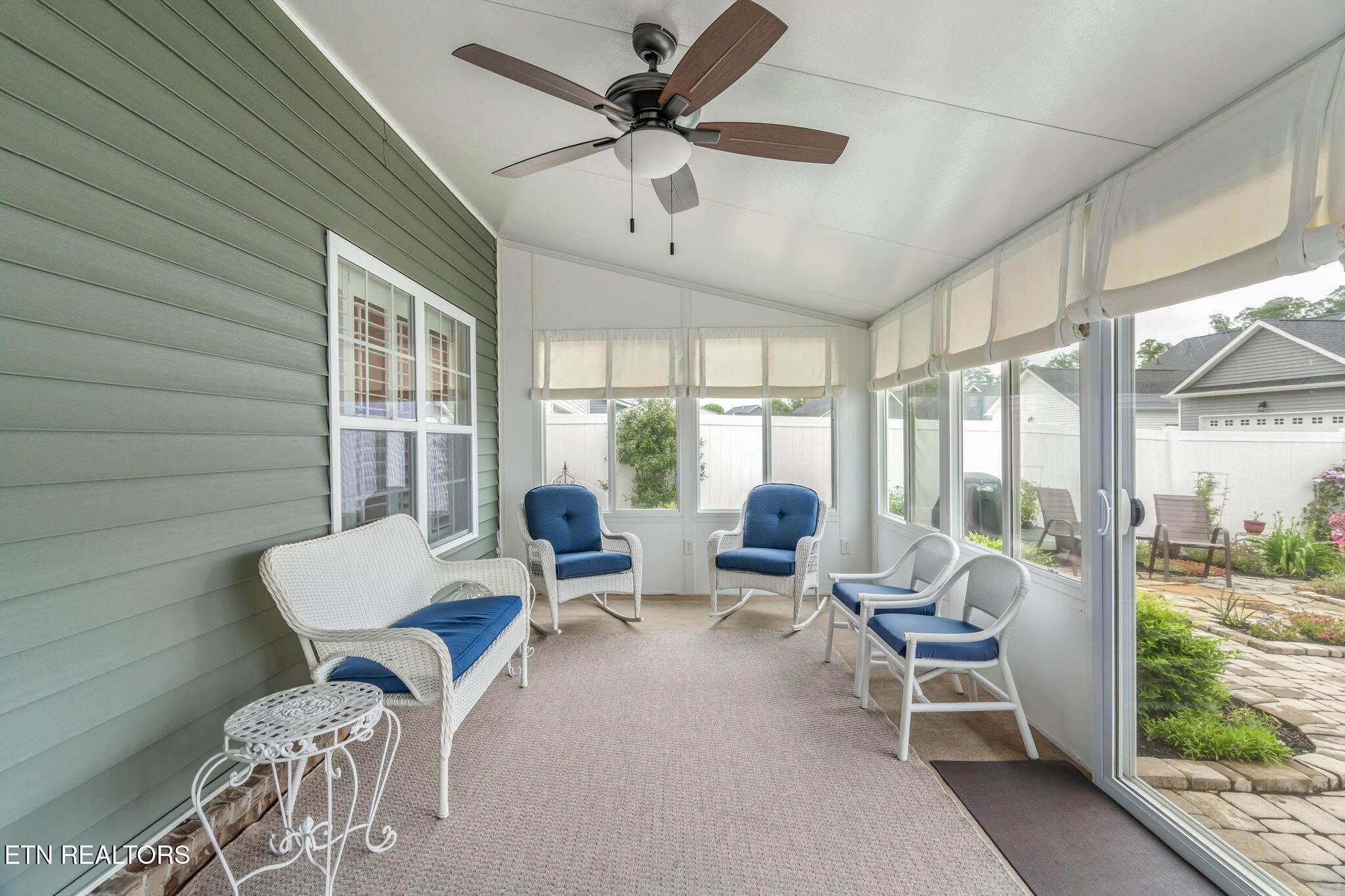128 Hackberry Street Oak Ridge, TN 37830 - Photo 38 of 60 3 Season Room