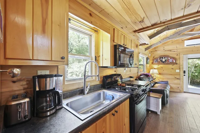 $775,000 | 8013 Little Britton Road, Hollywood, SC 29449