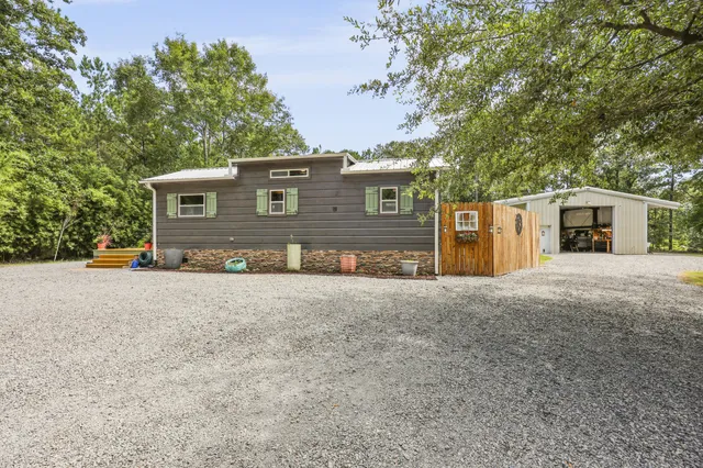 $775,000 | 8013 Little Britton Road, Hollywood, SC 29449