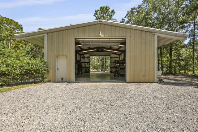 $775,000 | 8013 Little Britton Road, Hollywood, SC 29449