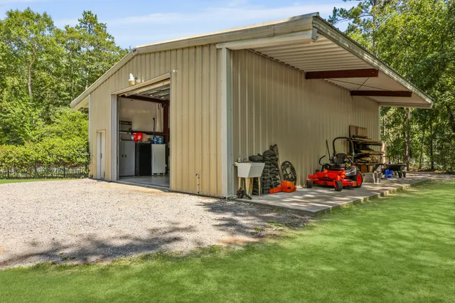 $775,000 | 8013 Little Britton Road, Hollywood, SC 29449