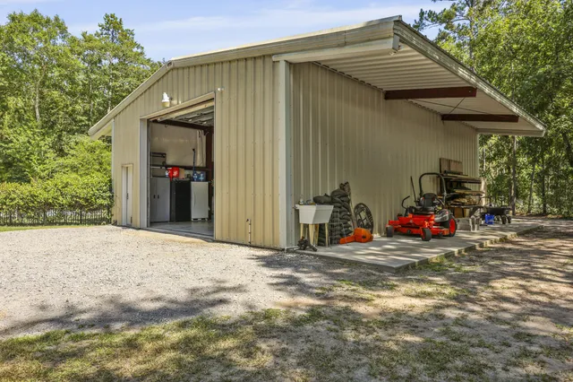 $775,000 | 8013 Little Britton Road, Hollywood, SC 29449