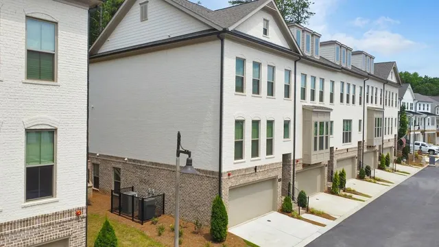 $3,500 | 413 Bishop Lane, Woodstock, GA 30188