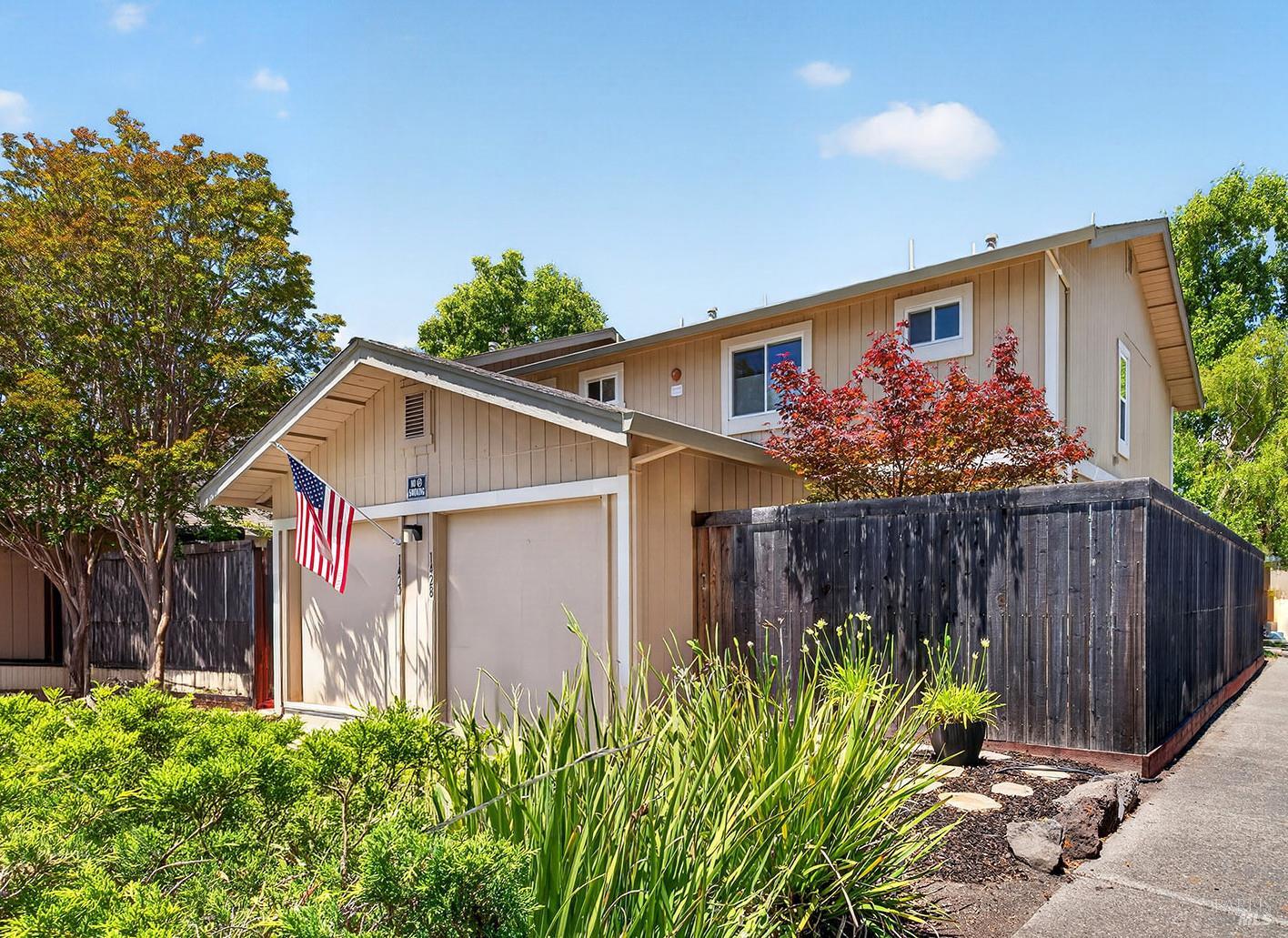 1428 Gold Way Rohnert Park, CA 94928 - Photo 3 of 45