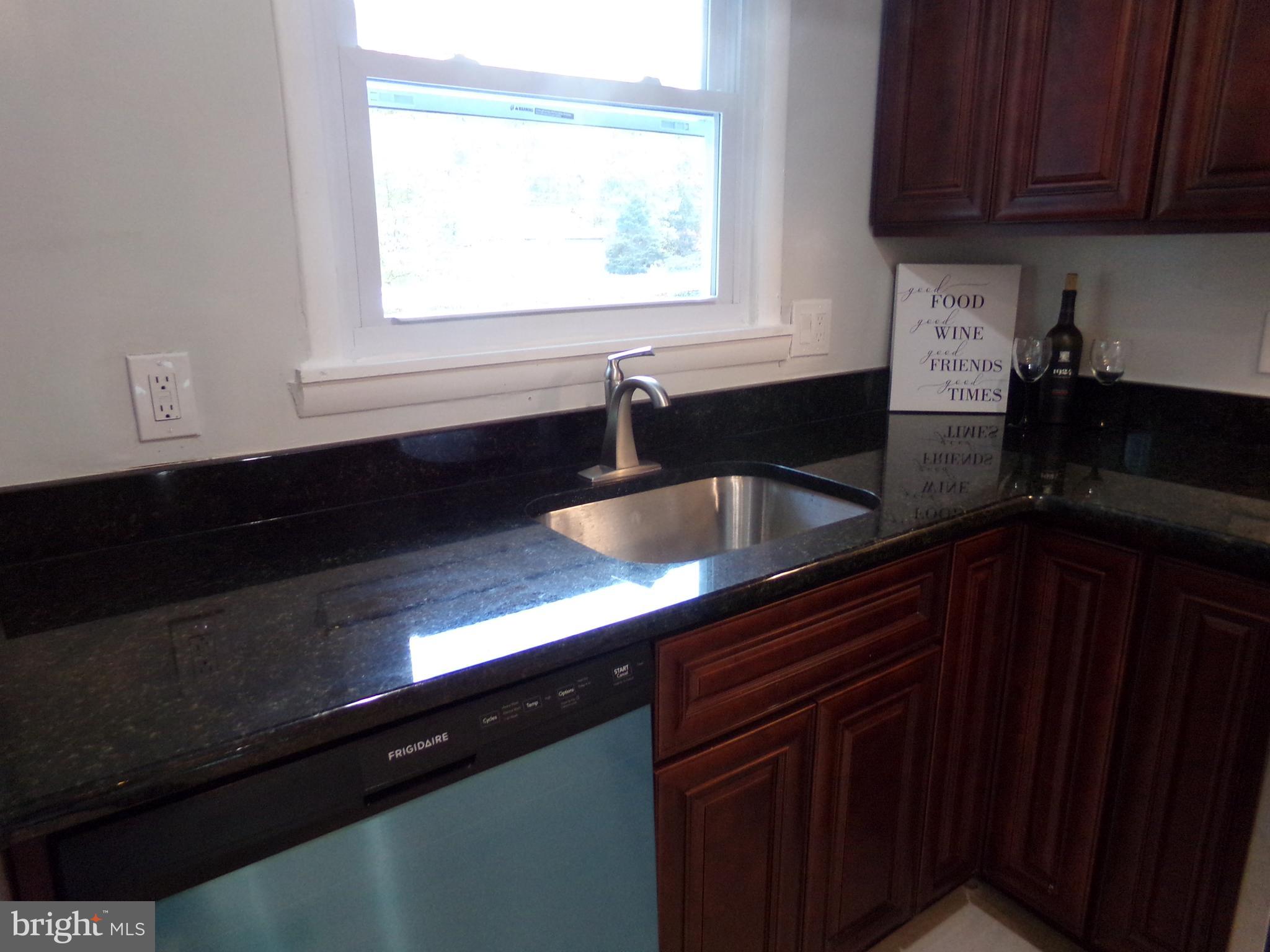 242 Risa Avenue Newfield, NJ 08344 - Photo 9 of 33 Gallery Image 9