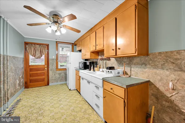 $70,000 | 457 Church Street, Minersville, PA 17954