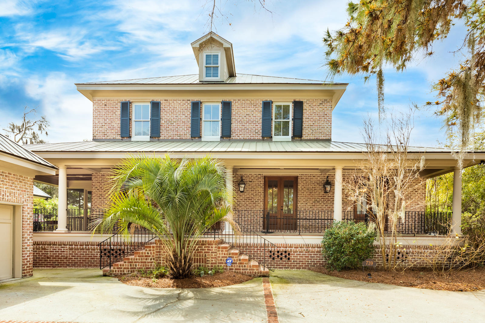739 3rd Street Mount Pleasant, SC 29464 - Photo 1 of 58 739Third-KeenEyeMarketing-04