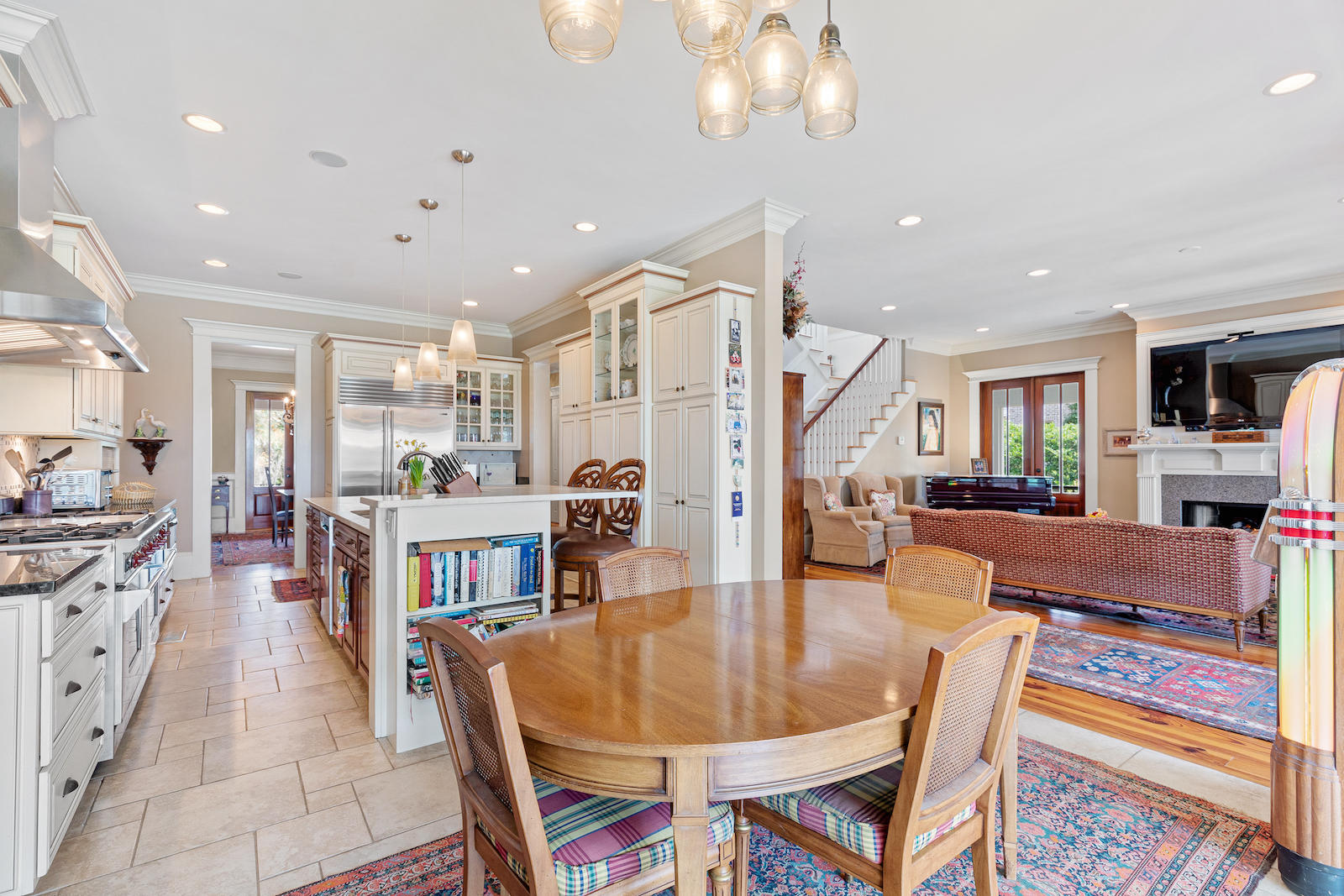 739 3rd Street Mount Pleasant, SC 29464 - Photo 12 of 58 739Third-KeenEyeMarketing-16