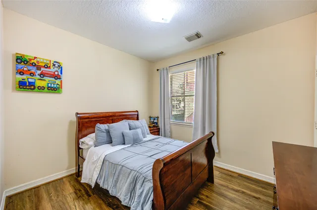 $319,500 | 19631 Oakwood Falls Trail, Houston, TX 77084