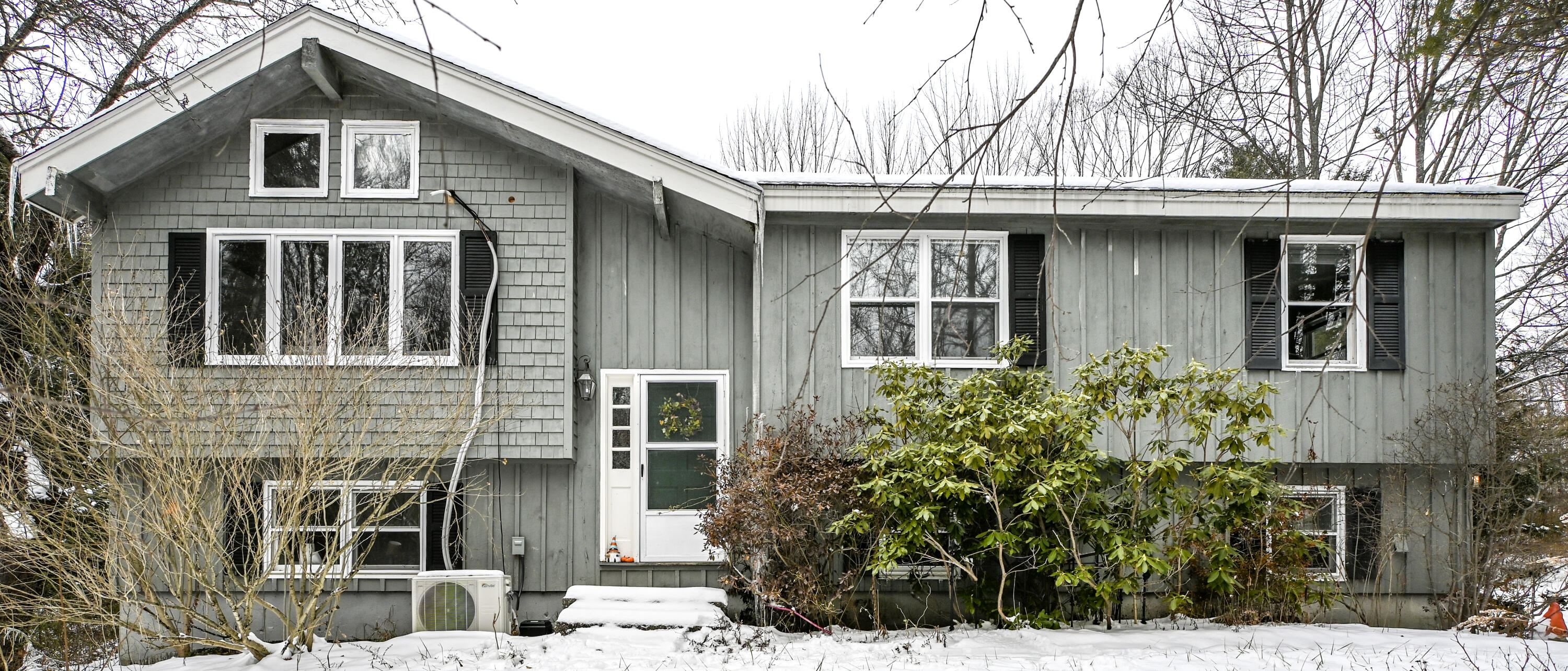 57 Wescott Road Gorham, ME 04038 - Photo 2 of 28 57WescottRd-49