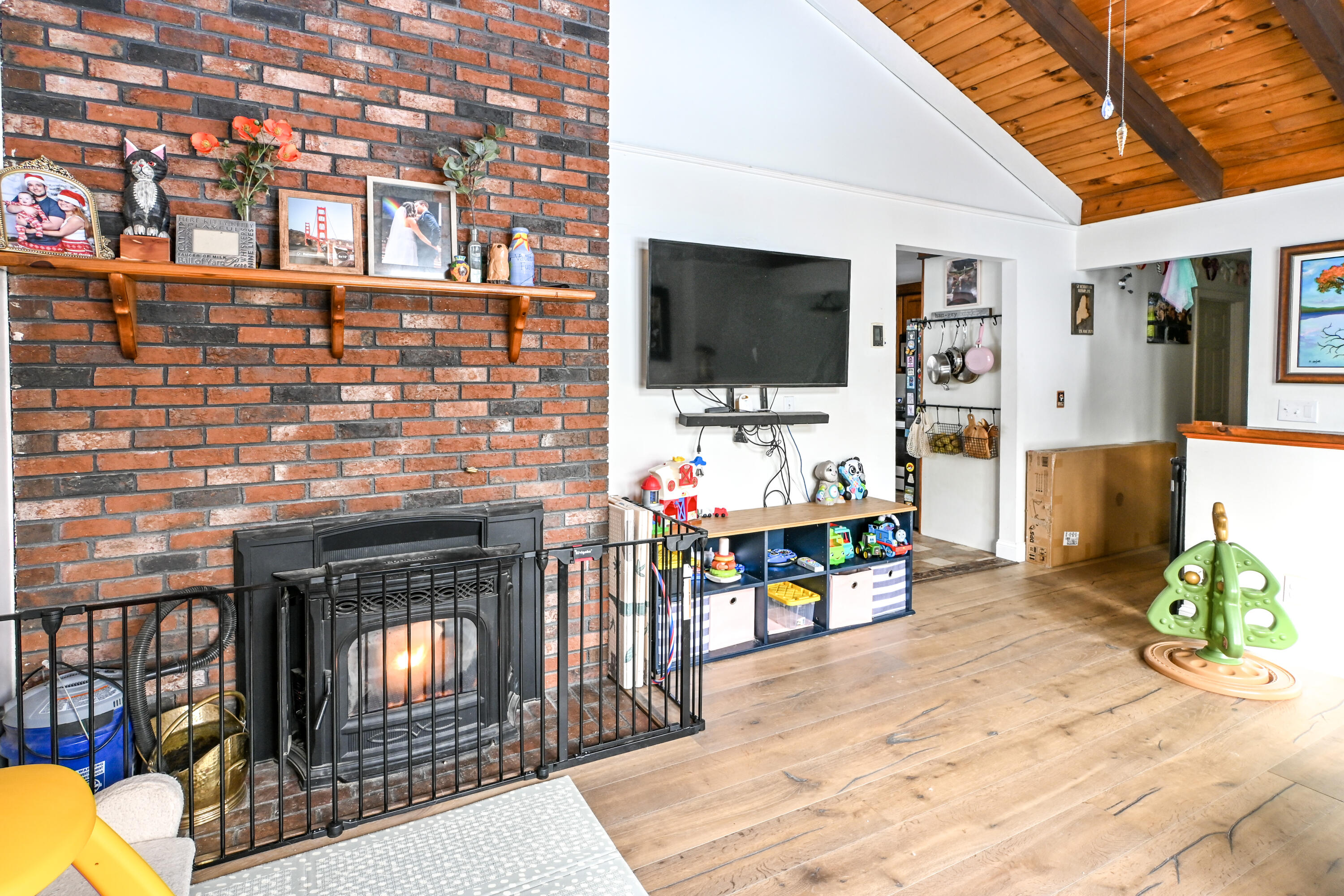 57 Wescott Road Gorham, ME 04038 - Photo 5 of 28 57WescottRd-12