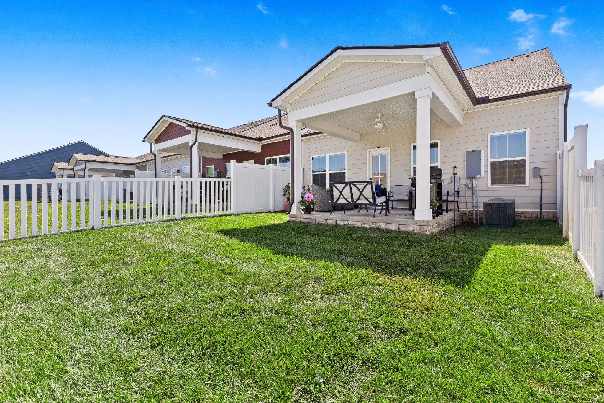 203 Pitchfork Way Gallatin, TN 37066 - Photo 5 of 39 a view of a house with a yard and porch