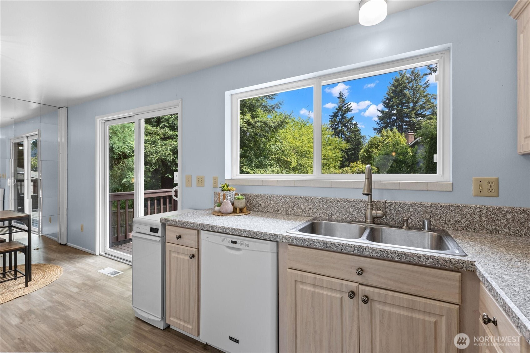 14906 110th Avenue Northeast Bothell, WA 98011 - Photo 8 of 40