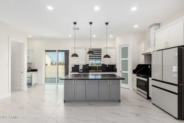 $565,000 | 4653 North 337 Avenue, Tonopah, AZ 85354