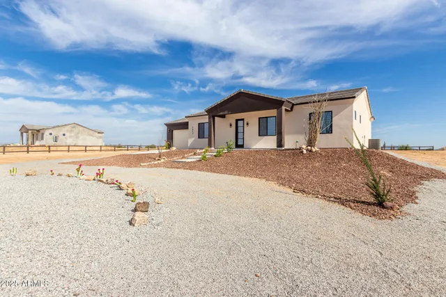 $565,000 | 4653 North 337 Avenue, Tonopah, AZ 85354