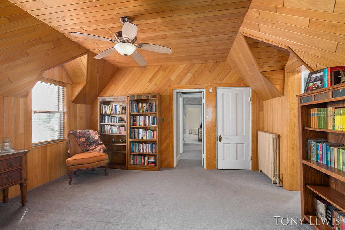 17674 West Spring Lake Road Spring Lake, MI 49456 - Photo 25 of 57 library