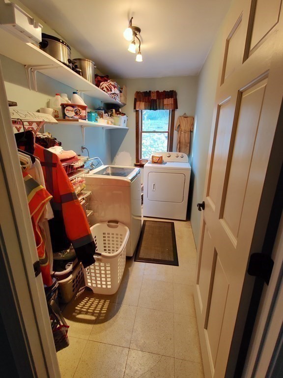 45 Fiskdale Road Brookfield, MA 01506 - Photo 24 of 36 a room with musical instruments