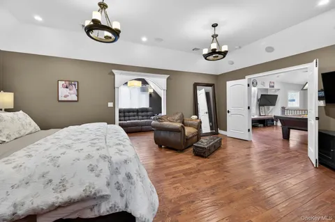 $1,329,000 | 322 Rose Lane, Smithtown, NY 11787