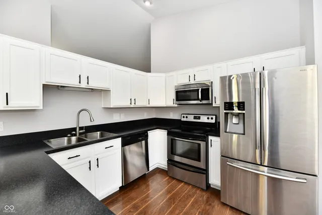 $284,900 | 6724 Sparrowood Boulevard, Indianapolis, IN 46236