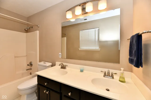 $284,900 | 6724 Sparrowood Boulevard, Indianapolis, IN 46236