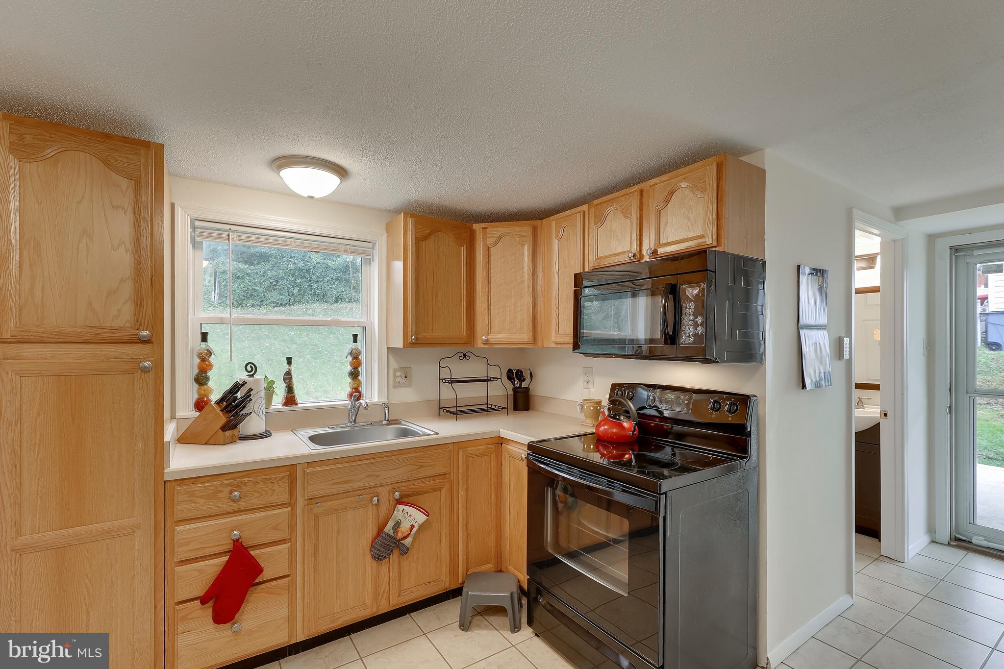 1318 Greyswood Road Odenton, MD 21113 - Photo 11 of 30 Kitchen