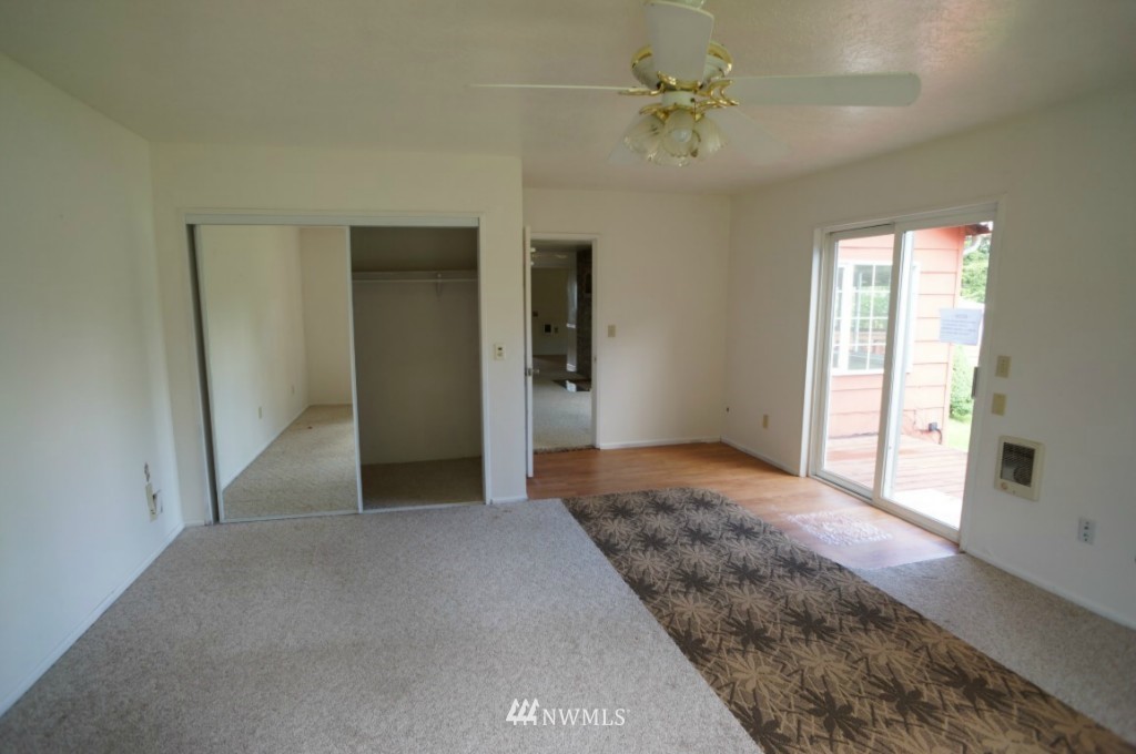 550 Beebe Road East Castle Rock, WA 98611 - Photo 4 of 15 Gallery Image 4