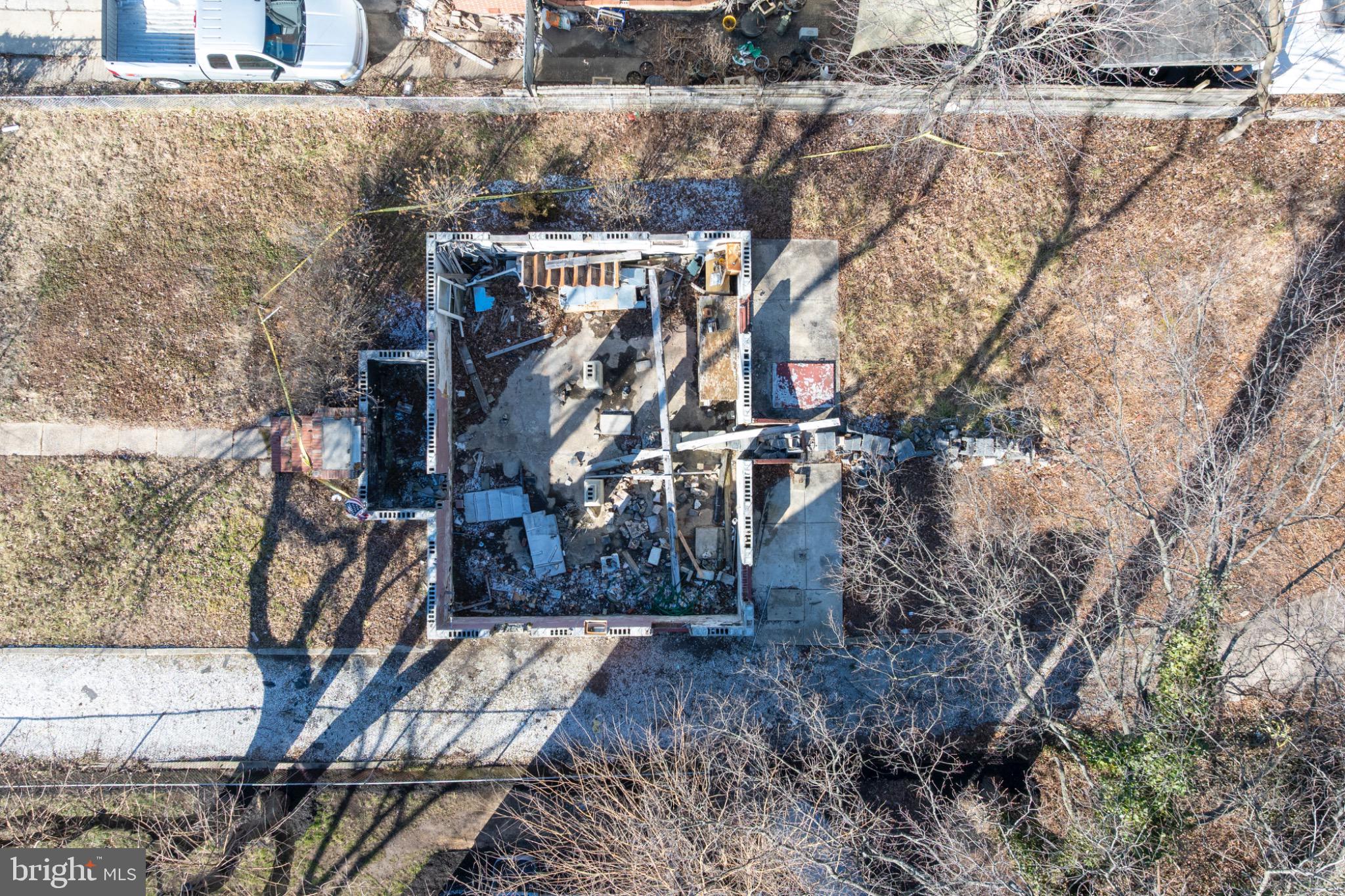 25 Pelczar Avenue Baltimore, MD 21221 - Photo 11 of 14 .