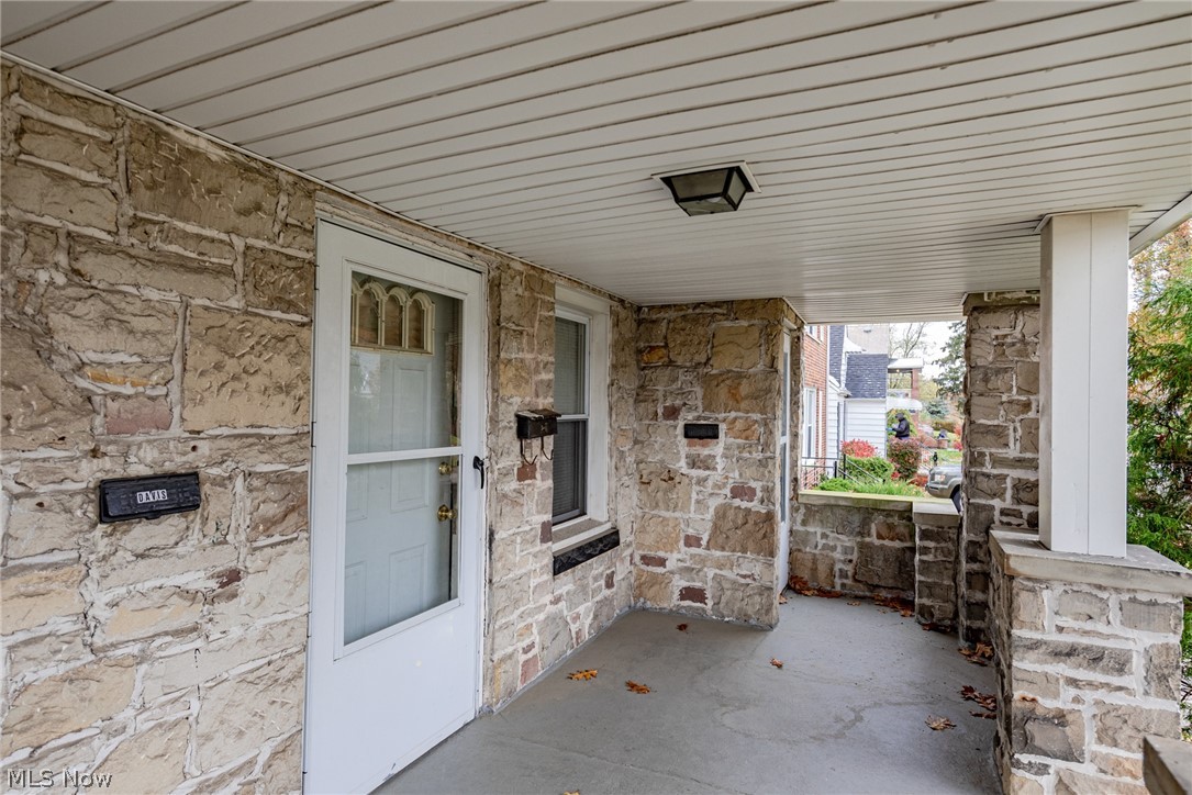 1412 Sheffield Road Cleveland, OH 44121 - Photo 3 of 35 Gallery Image 3