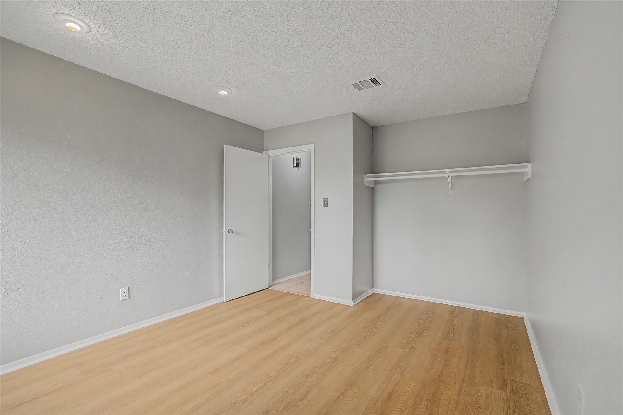 7330 South Dairy Ashford Road Houston, TX 77072 - Photo 17 of 33 a view of empty room
