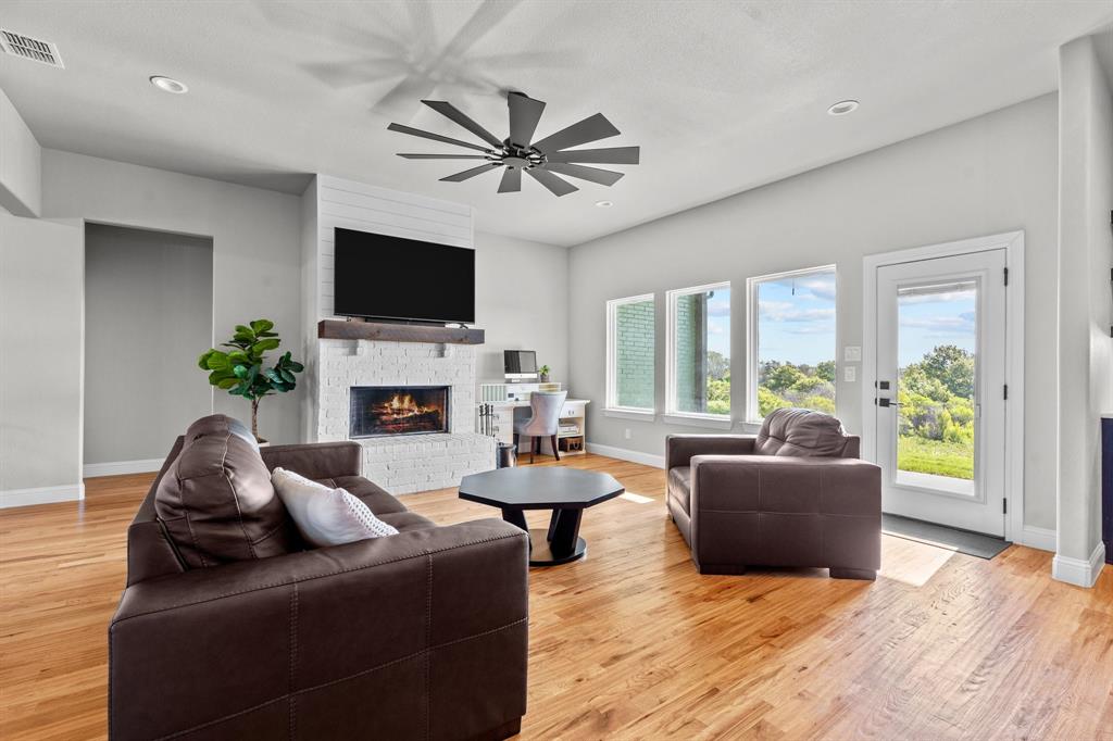 2100 Shady Grove Road Weatherford, TX 76088 - Photo 11 of 38