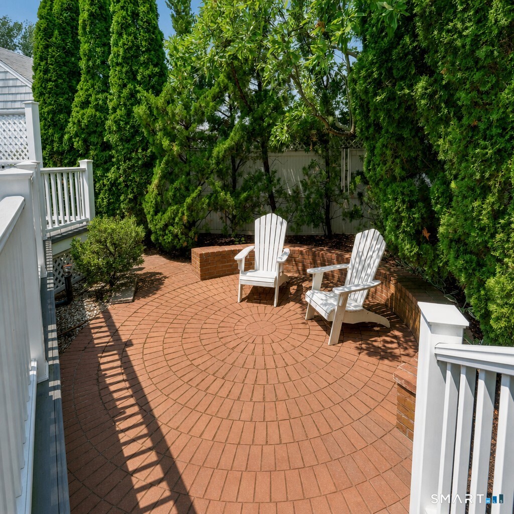 32 Nearwater Road Norwalk, CT 06853 - Photo 32 of 35