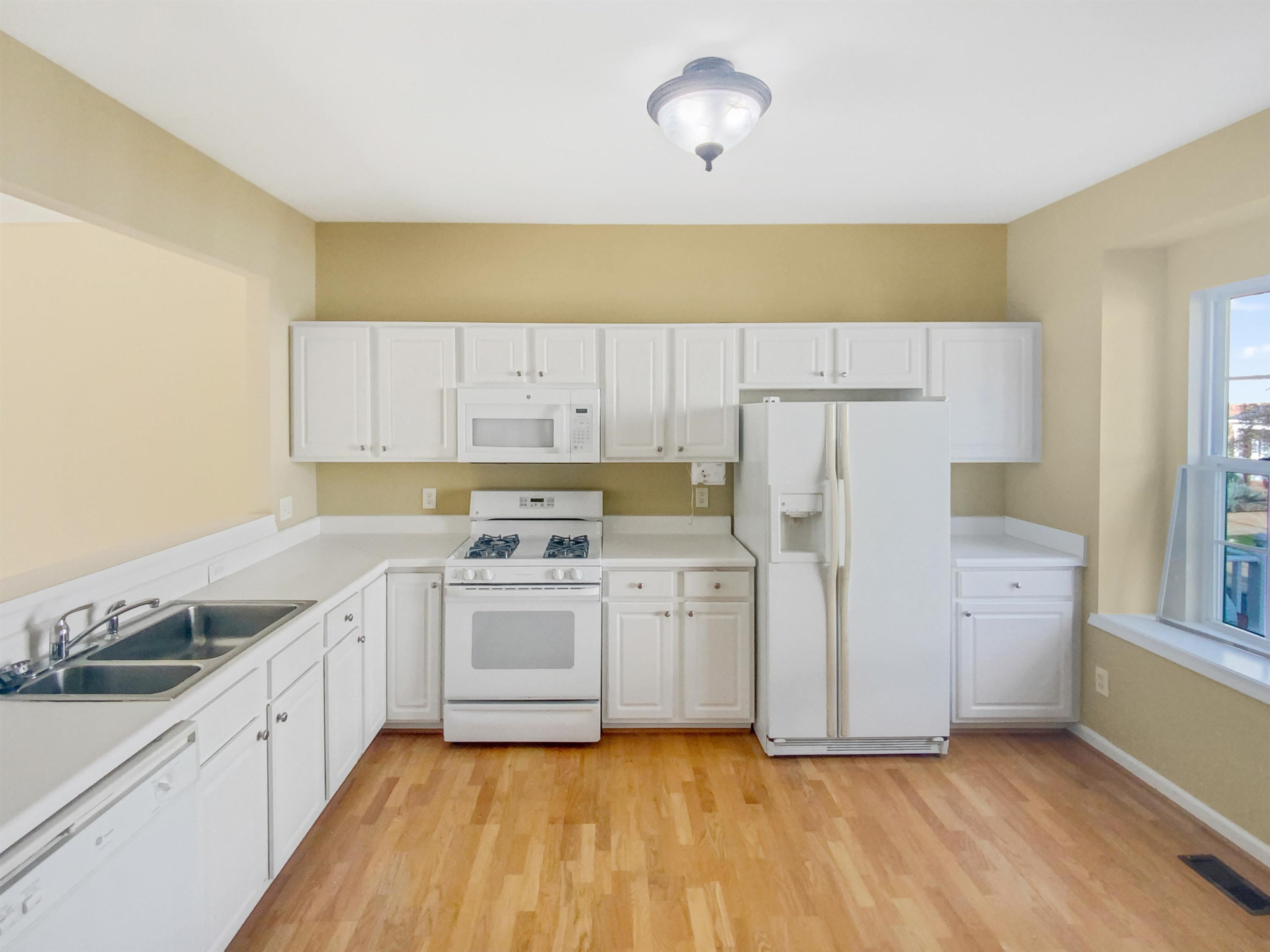 5533 Red Robin Road Raleigh, NC 27613 - Photo 6 of 16 Photo 6