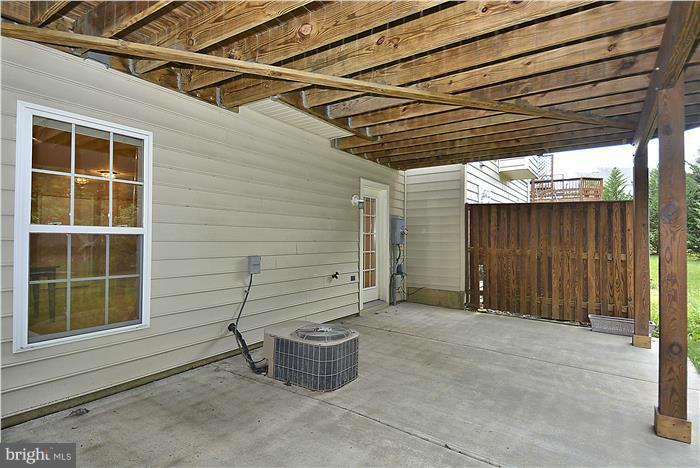 13606 Mills Farm Road Rockville, MD 20850 - Photo 28 of 30 Large Patio