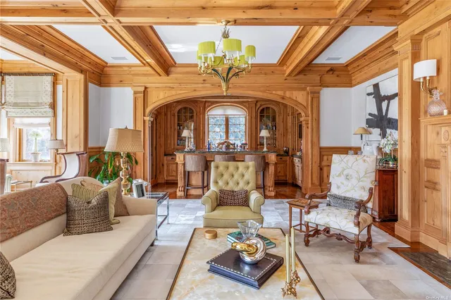 $28,000,000 | 6 A Spring Hill Lane, Old Westbury, NY 11568