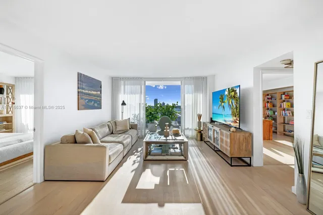 $5,700 | 1800 Sunset Harbour Drive, Unit 803, Miami Beach, FL 33139